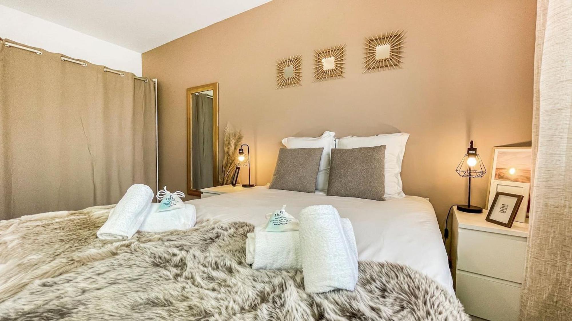Homey La Coloc Mugi - Colocation Haut De Gamme - Chambres Privees - Balcon - Wifi Et Netflix - Proche Transports Commun آنماس المظهر الخارجي الصورة
